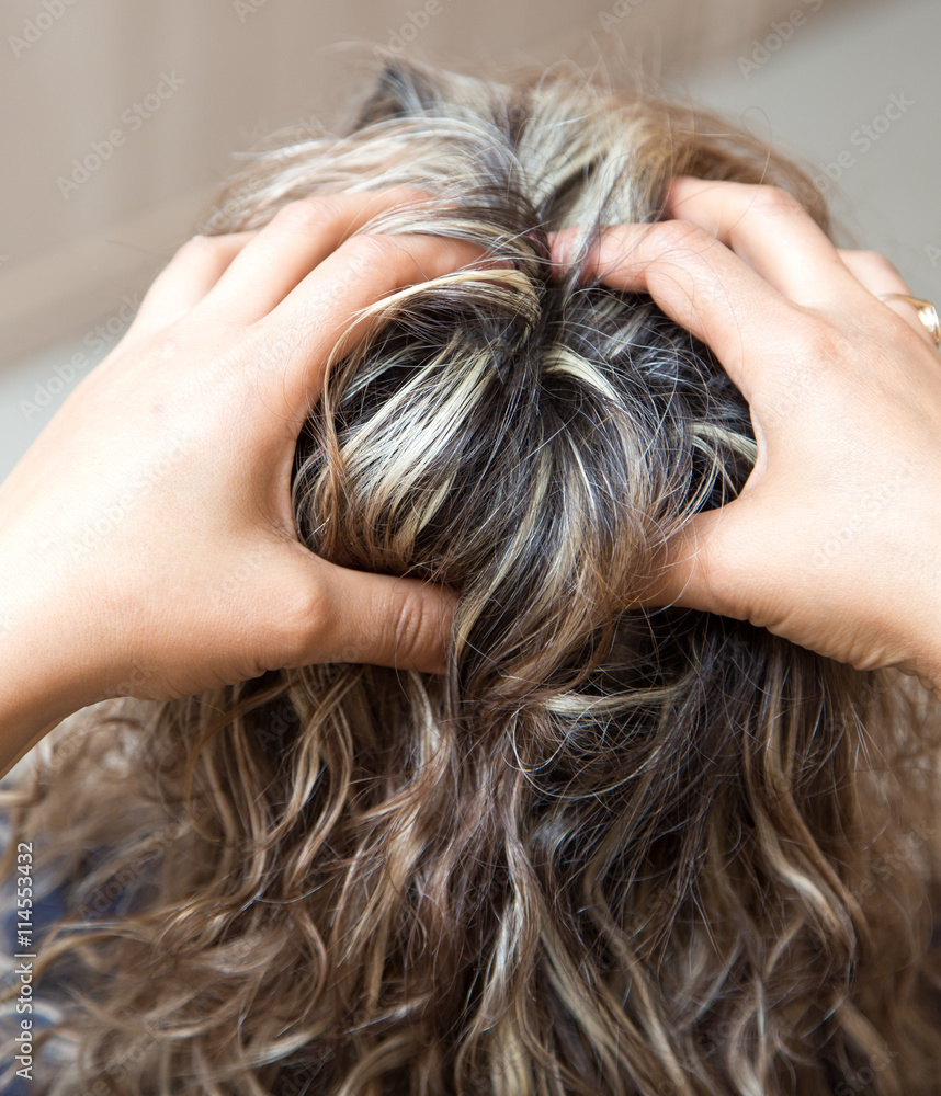 Obraz premium head massage in a beauty salon