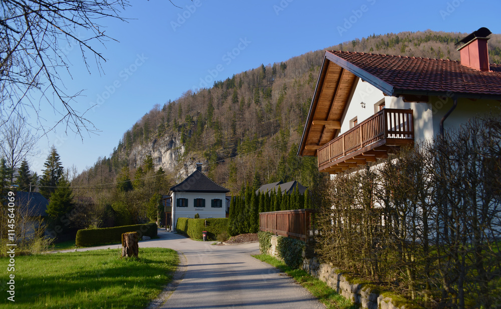 Fototapeta premium Sunny evening near town Grunau im Almtal