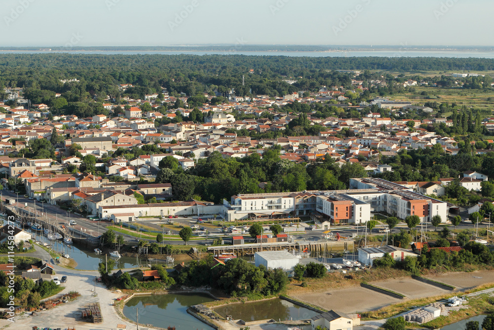 La Tremblade vue du ciel Photos Adobe Stock