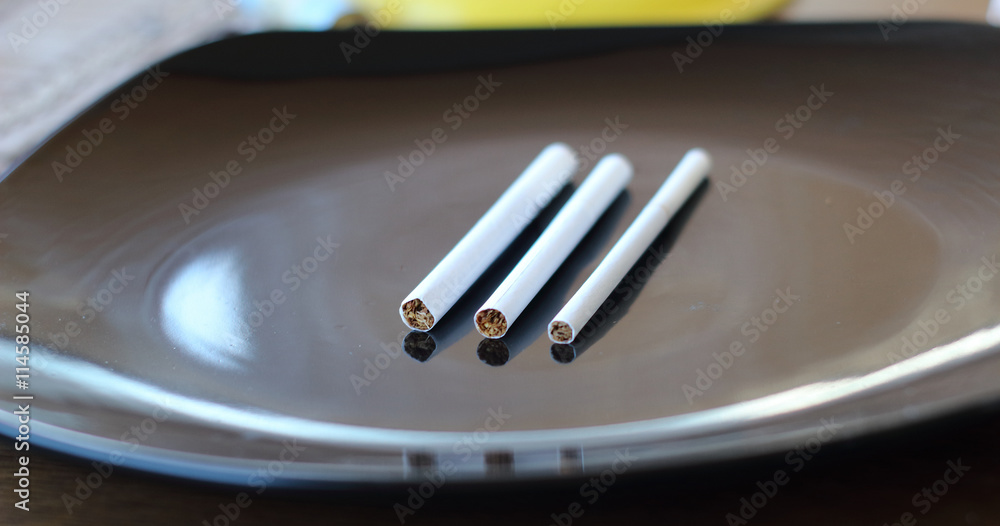 Foto de The Difference Between Slim, Super Slim and King Size Cigarette
