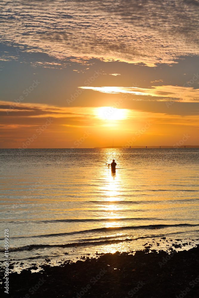 Australia Landscape : Fishing in Moreton Bay at sunrise