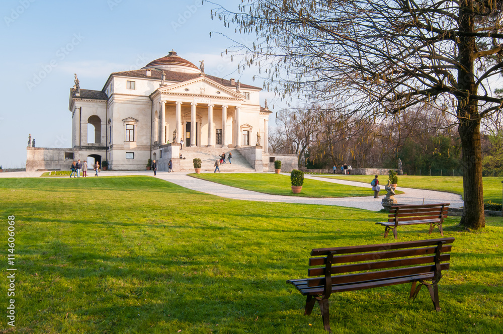 Φωτογραφία Perspective of the famous Villa La Rotonda by the architect of the Renaissance P