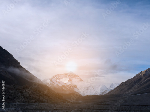 Sunrise at Mount Everest 