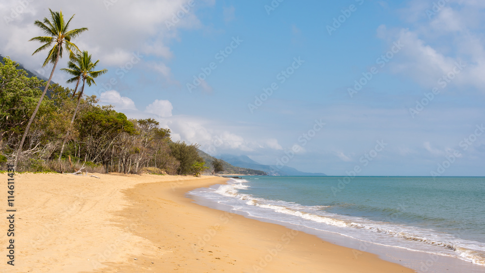 Buchans Point Beach, Coral Sea, Cairns, QLD, Australia Buchans Point Beach, Coral Sea, Cairns, QLD, Australia