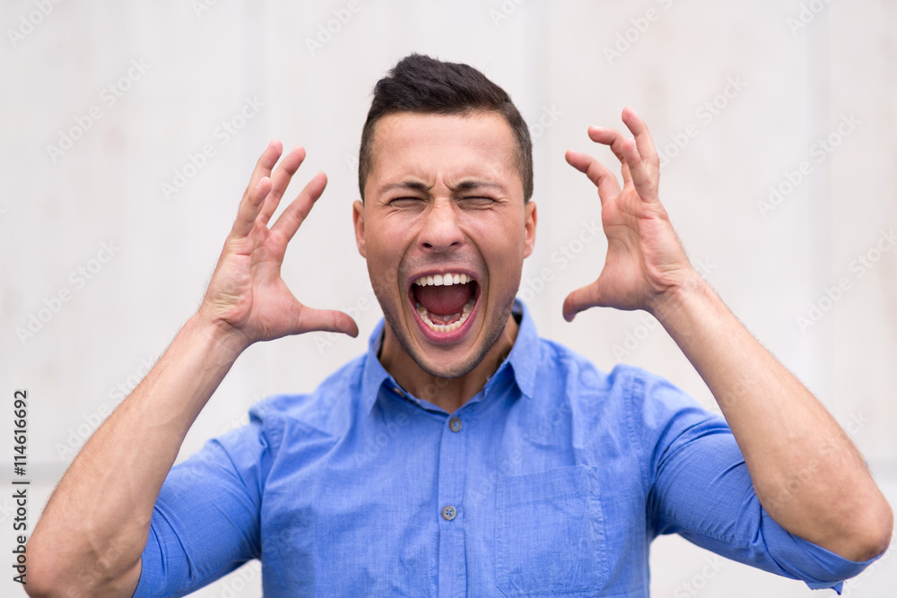 Man screaming
Man screaming
