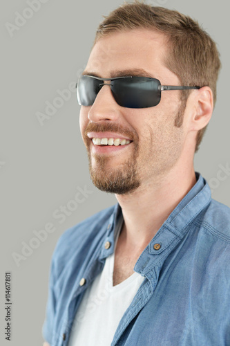 portrait of  man in sunglasses © aletia2011