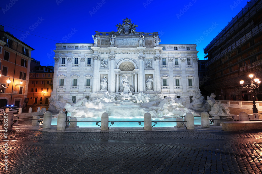 Fototapeta premium Trevi fountain, Rome
