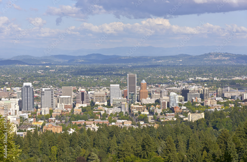Portland Oregon skyline and surroundings. Portland Oregon skyline and surroundings.