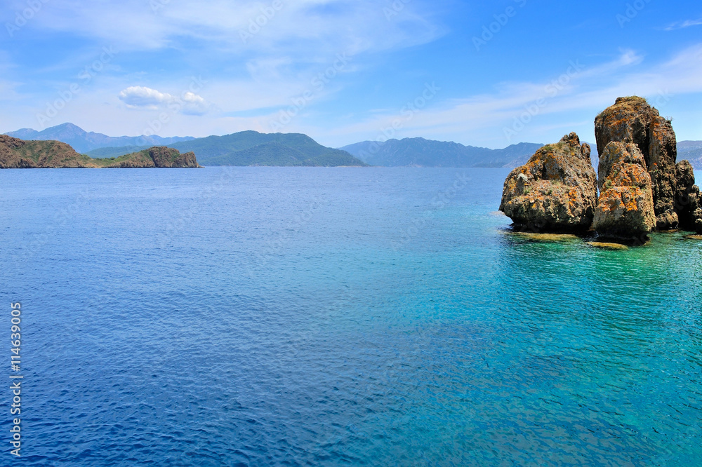 Naklejka premium Beautiful seascape with rocky islands. Aegean sea. Turkey