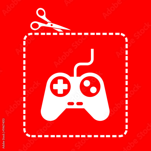 Icono plano tijeras cortando cupón con mando videojuegos en fondo rojo