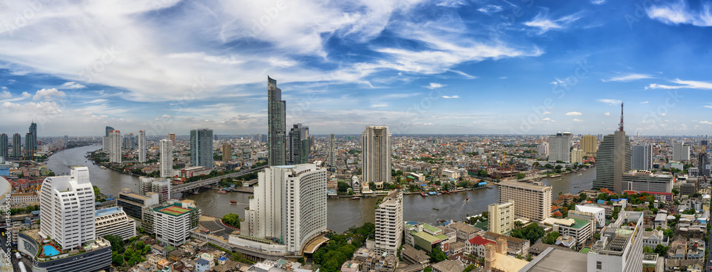 Obraz premium Bangkok miasta i panorama rzeki Chao Phraya