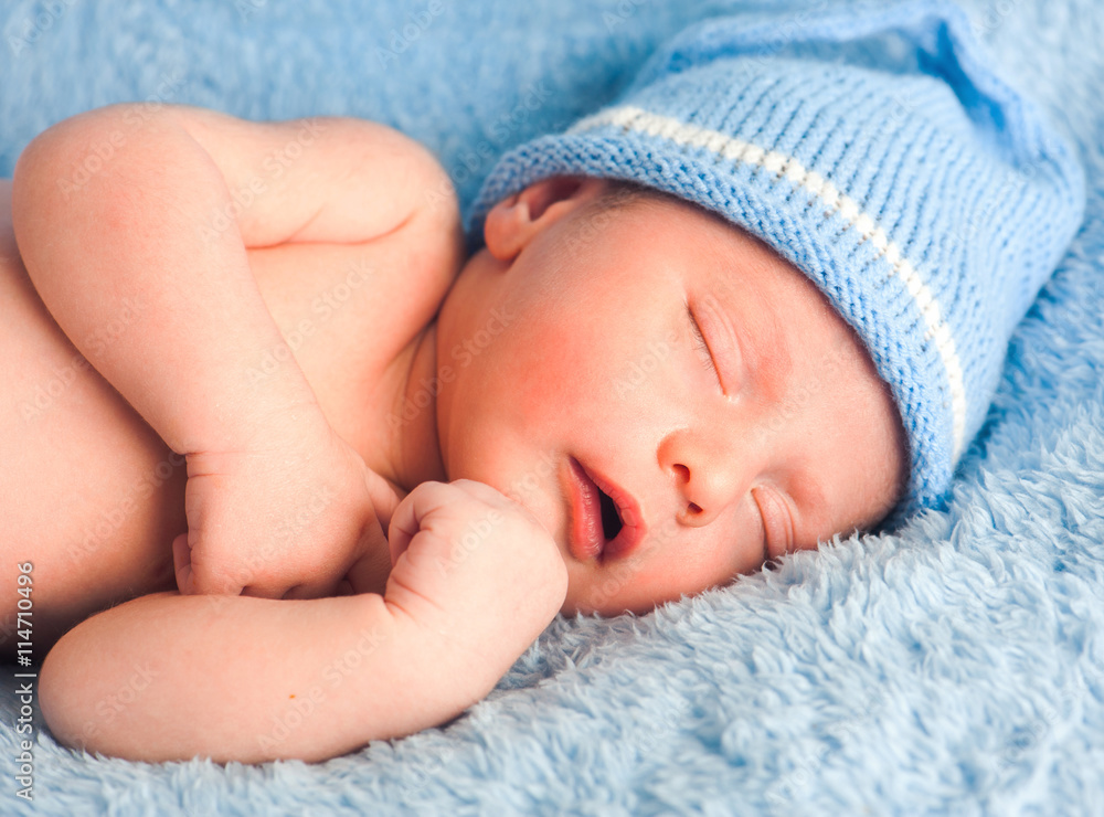 sleeping newborn sleeping newborn