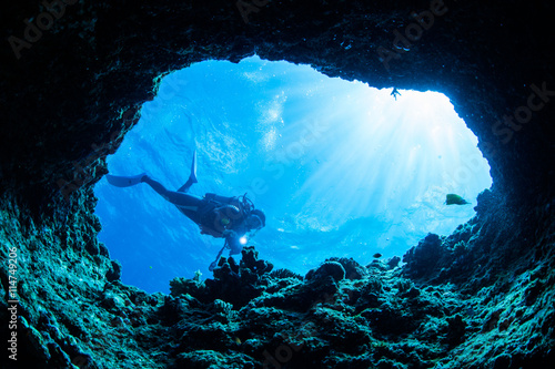Vászonkép Cave diving
