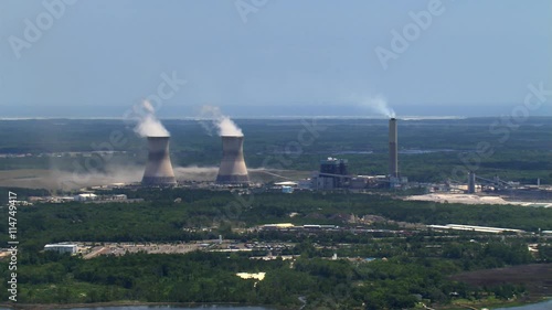 Wallpaper Mural Flight past working nuclear plant Torontodigital.ca