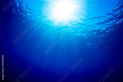 Foto sunlights of underwater
