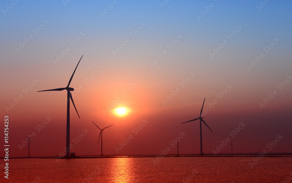 Wind power, in the sea of the sunset