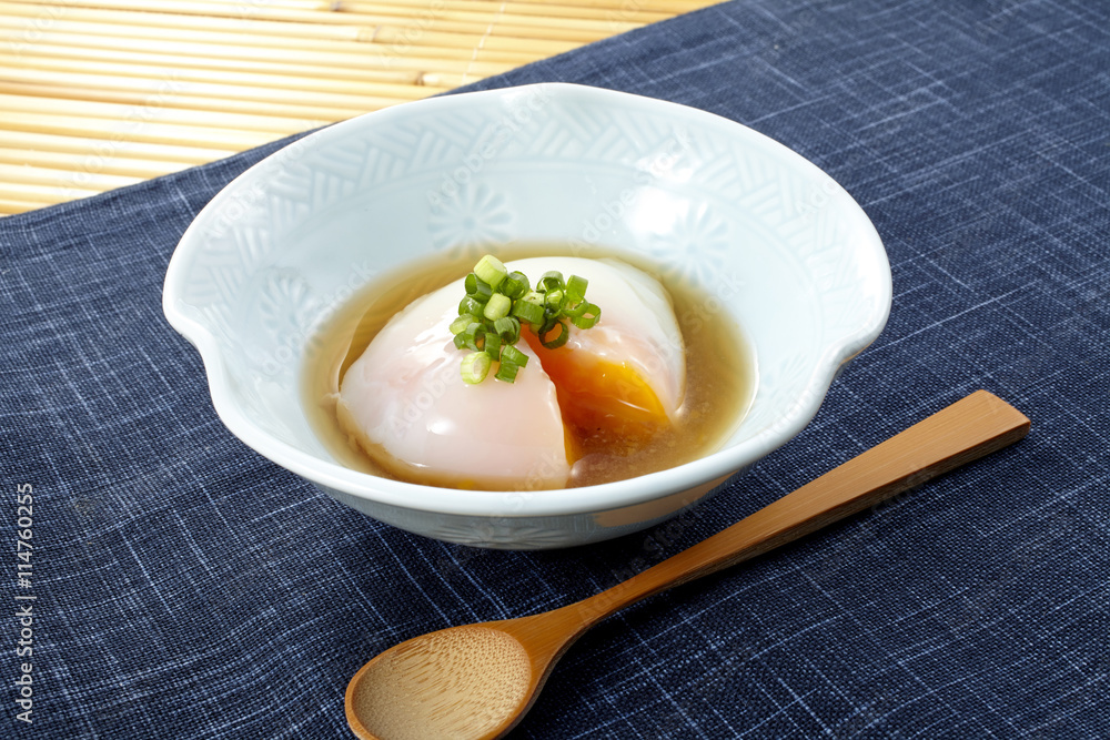 ぷるぷるの温泉たまご