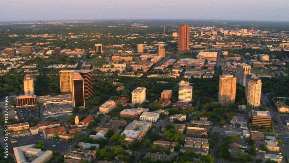 Flight viewing Turtle Creek area and downtown Dallas, Texas Flight viewing Turtle Creek area and downtown Dallas, Texas