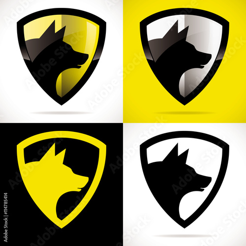 logo chien sécurité protection bouclier loup jaune