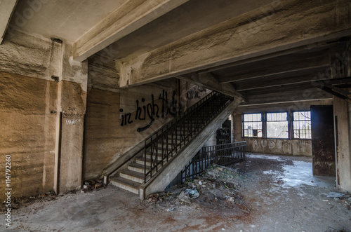 stiegenhaus in fabrik © thomaseder