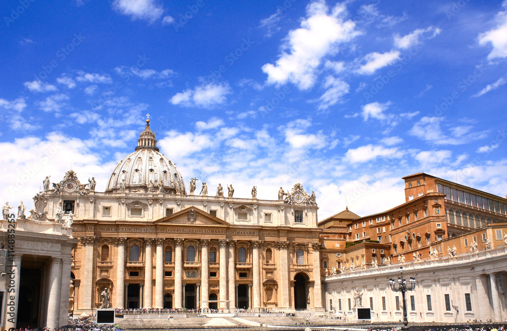 Naklejka premium St. Peter's Cathedral in Vatican, Rome, Italy
