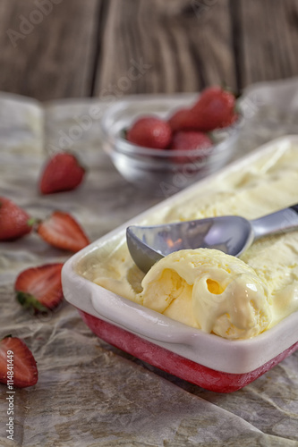 Homemade vanilla ice cream with strawberry