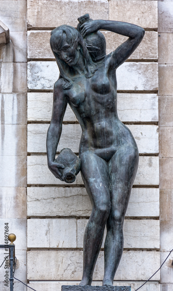 Naklejka premium estatuas caja de ahorros