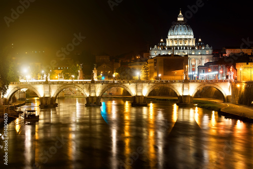 Night view on Vatican © Givaga