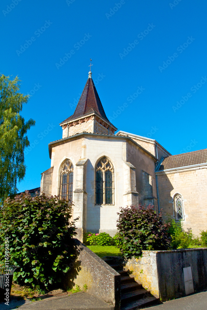 église village misérieux 1