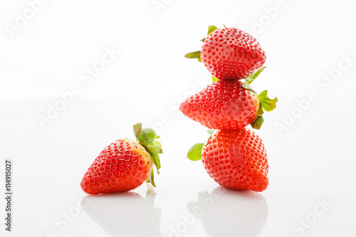 Fototapeta Naklejka Na Ścianę i Meble -  Closeup of fresh strawberries