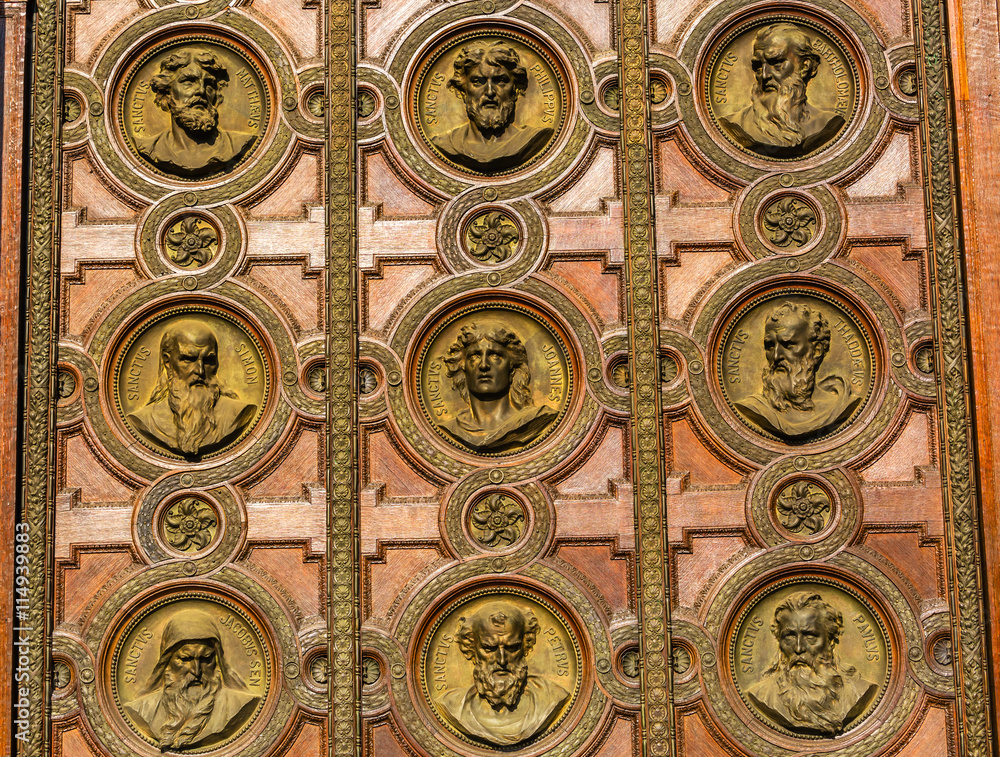 Door Statues Saint Stephens Cathedral Budapest Hungary