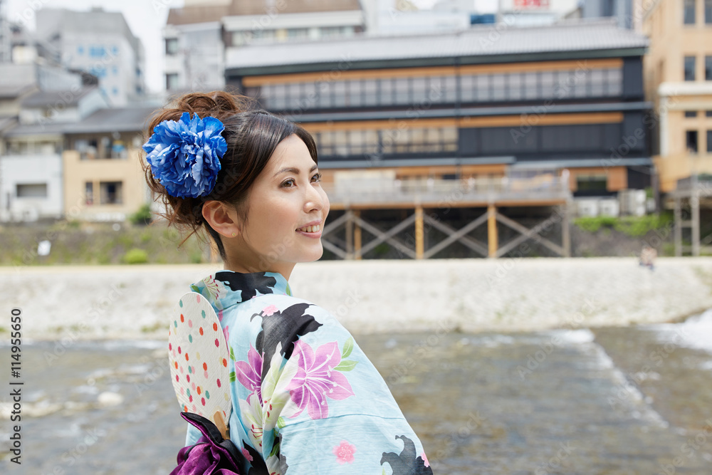 Fototapeta premium 浴衣の女性