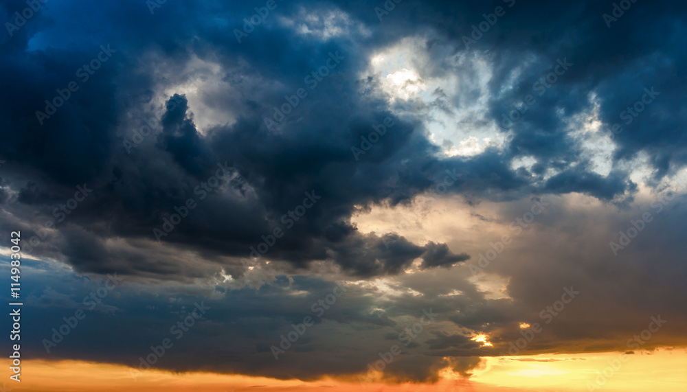 sun shining through the stormy clouds sun shining through the stormy clouds