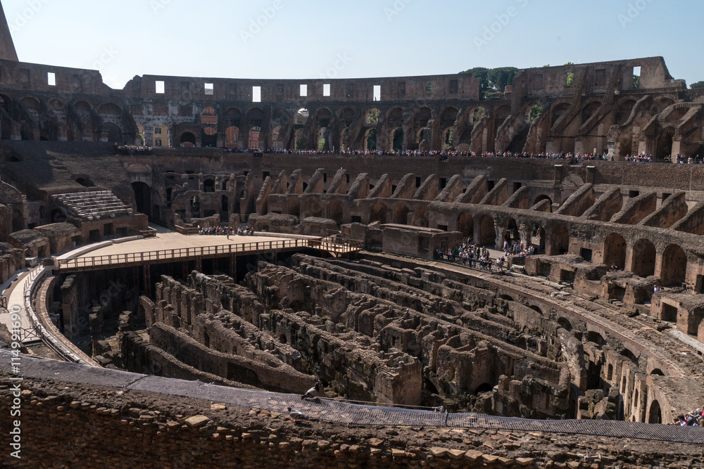 Innenraum des Kolosseum in Rom