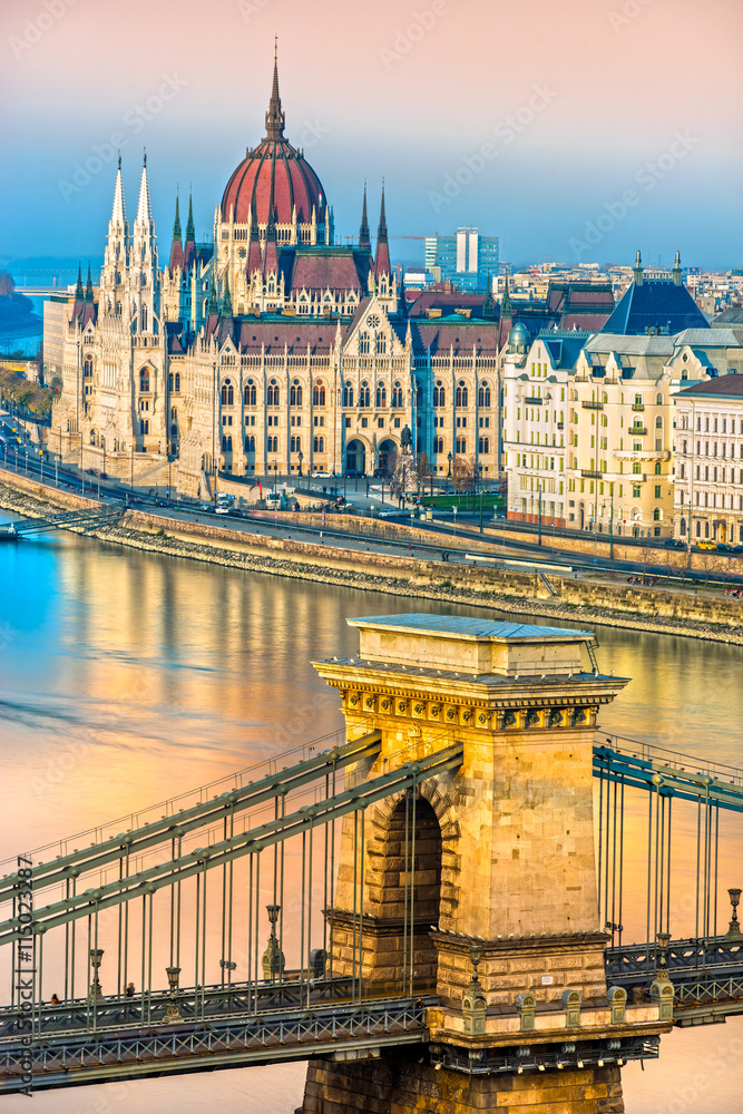 Naklejka premium Budapest at sunset, Hungary