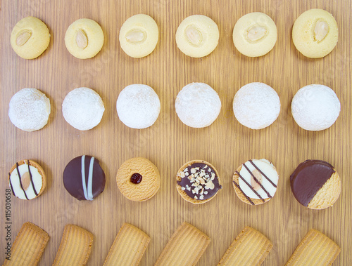 Eid El Fitr Cookies ( Kahk - Ghorayeba - Bescuits ) photo