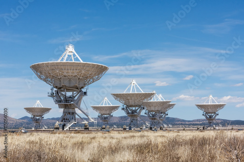Radio telescopes of the VLA
