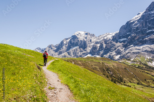 Grindelwald, Berner Oberland, Alpen, Engelhörner, Grosse Scheidegg, Wetterhorn, Wanderweg, Wanderer, Höhenweg, Sommer, Schweiz
