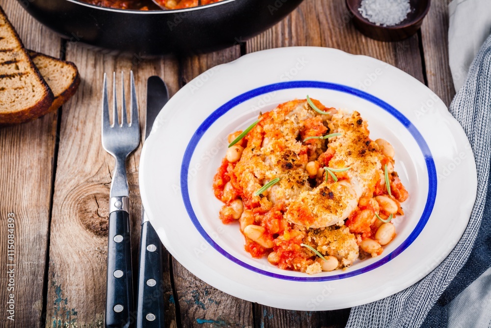 Cassoulet with sausages and beans Cassoulet with sausages and beans