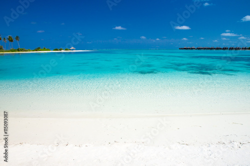 Fototapeta Naklejka Na Ścianę i Meble -  tropical beach in Maldives