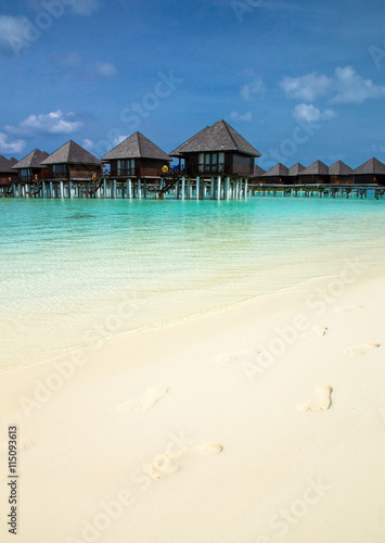 Fototapeta Naklejka Na Ścianę i Meble -  beach with water bungalows at Maldives