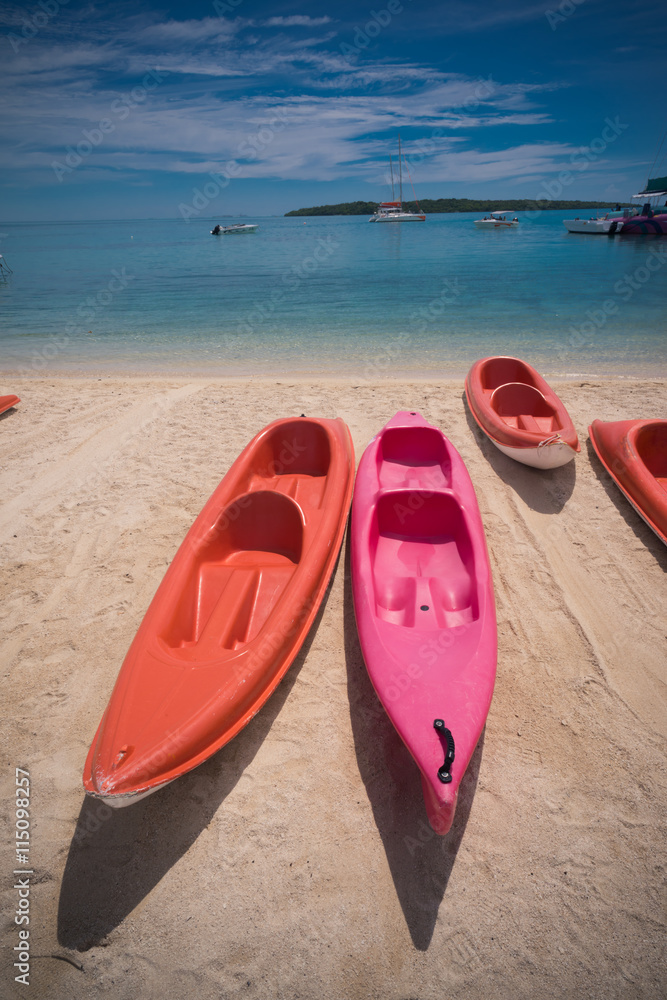 Boote am Wasser Boote am Wasser