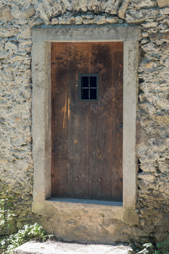 Türe im alten Haus