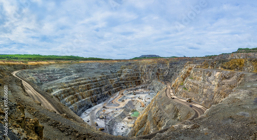Φωτογραφία Work site at  the largest gold mine