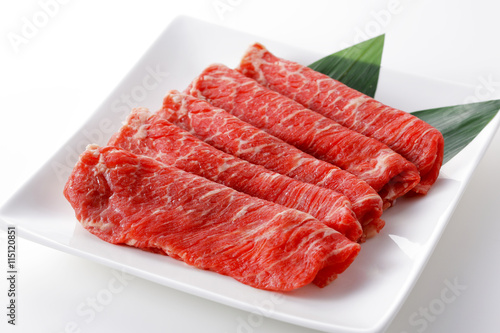 牛肉 すき焼き用肩ロース Beef