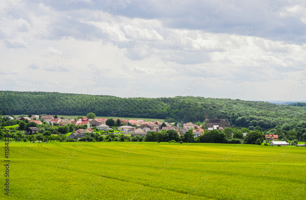 Momerstroff: idyllisches Dorf in Lothringen - Momerstroff: village idyllique en Lorraine 