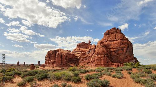 Sandstone monuments, Arches National Park, Utah © pettys