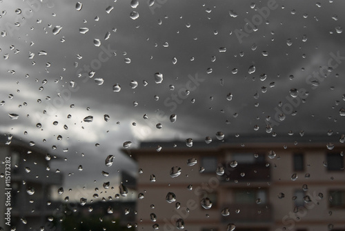 Deszczowe lato za oknem