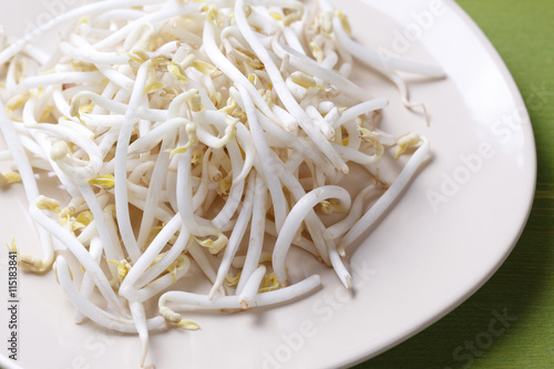 Mung bean sprouts