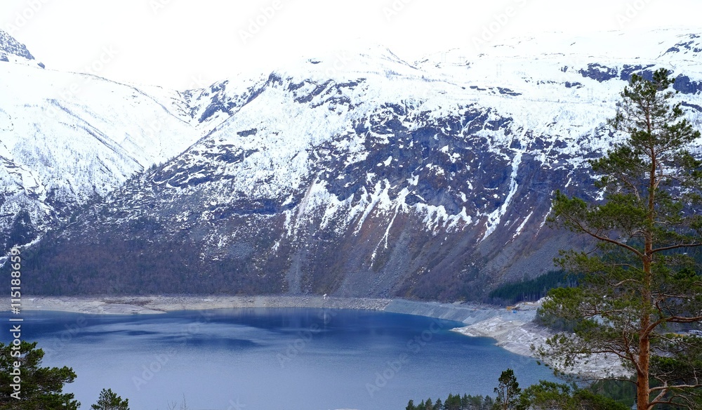 Panorama of the lake and snow-capped mountains